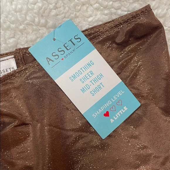 Assets By SPANX Sheer Smoothing Mid Thigh Short Foiled Chocolate Glow Small NWT - Picture 3 of 6